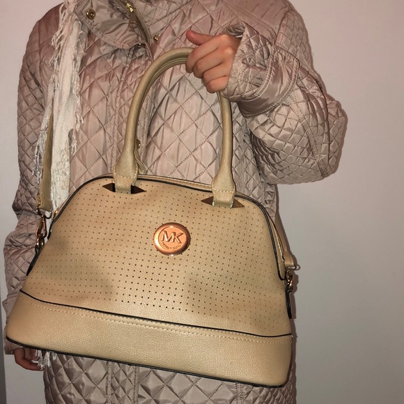 MK🤩 Light Brown Purse - Picture 2 of 9